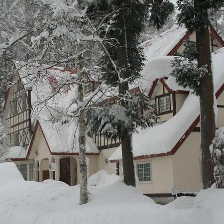 ピュアモール ミモザ Hotel Hakuba Buitenkant foto