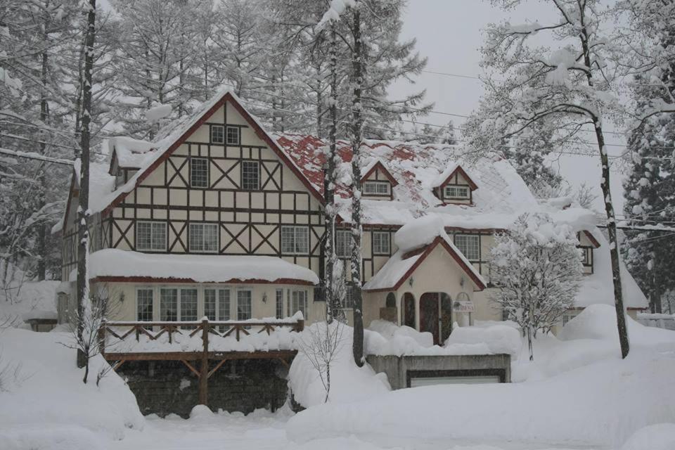 ピュアモール ミモザ Hotel Hakuba Buitenkant foto