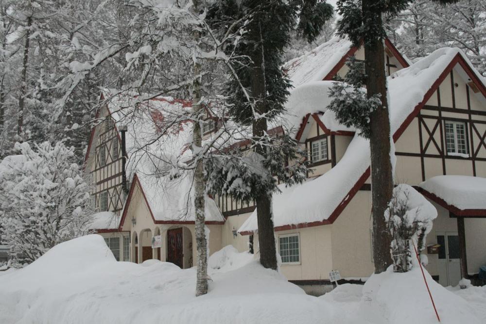 ピュアモール ミモザ Hotel Hakuba Buitenkant foto