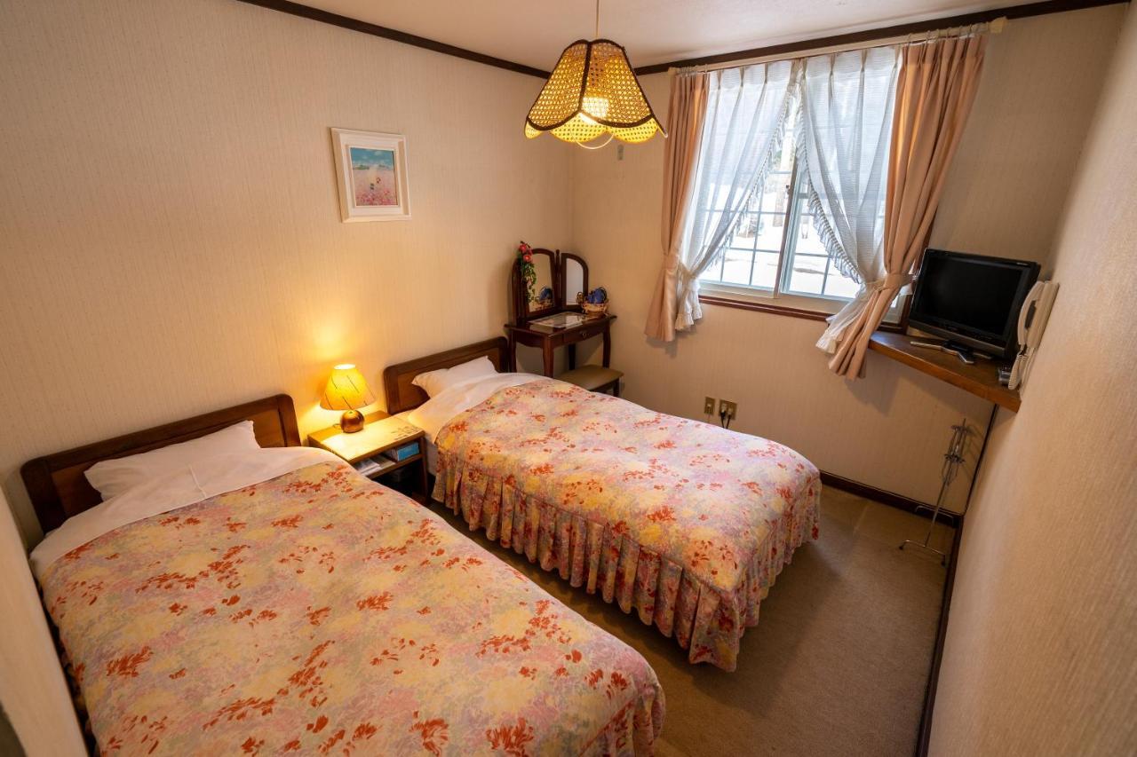 ピュアモール ミモザ Hotel Hakuba Buitenkant foto